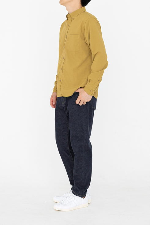 ボタンダウンシャツ