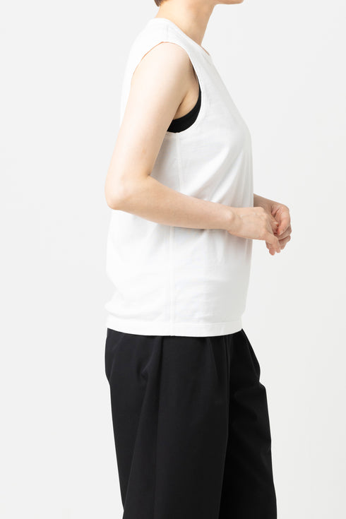 ノースリーブTシャツ