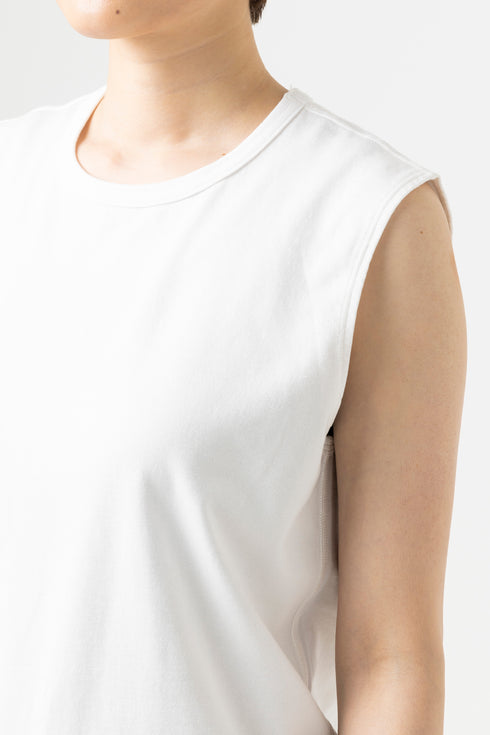 ノースリーブTシャツ