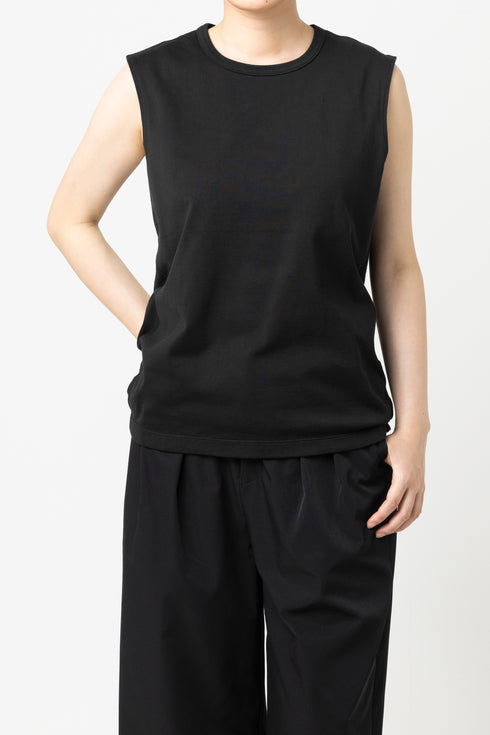 ノースリーブTシャツ