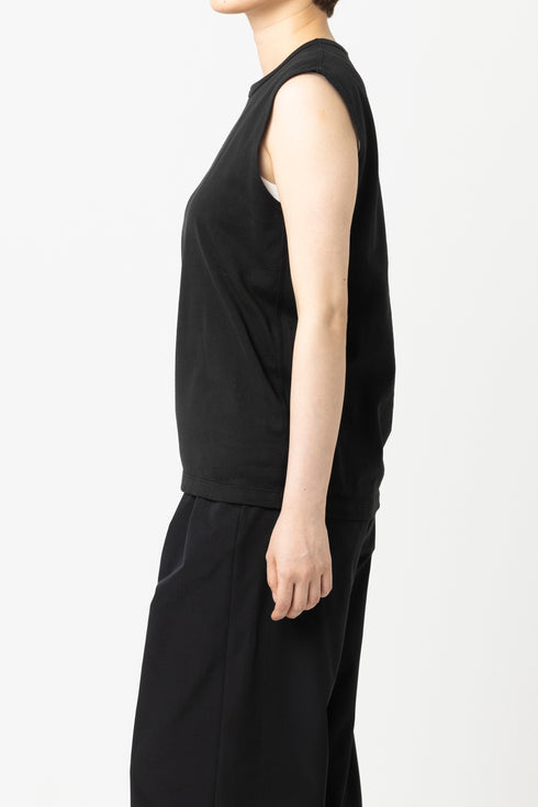 ノースリーブTシャツ