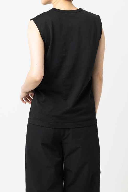 ノースリーブTシャツ