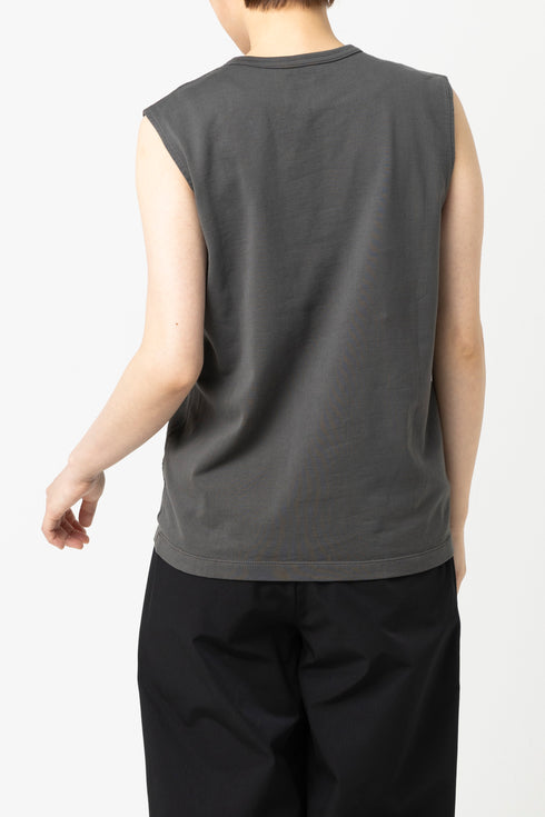 ノースリーブTシャツ